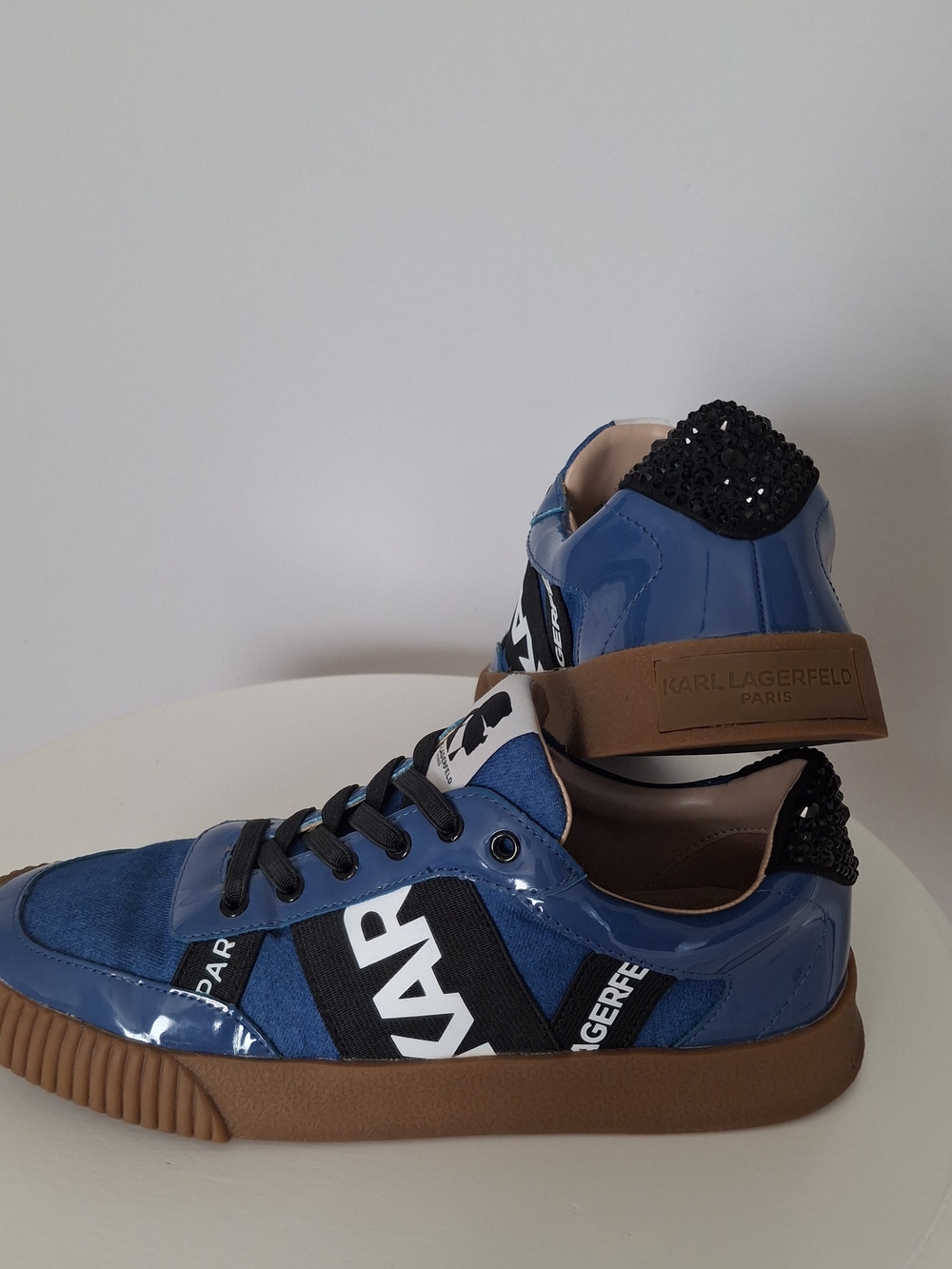 Karl Lagerfeld Paris Jaylee Blue Sneaker Gum Sole 6M